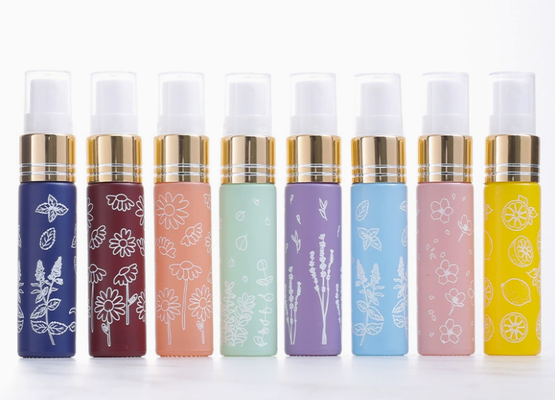 Luxury Elegant Glass Perfume Bottle with Smooth Surface Facilitating Easy Cleaning and Maintenance in Cosmetic Packaging